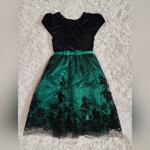 Stunning Jona Michelle Black & Emerald Green Girl's Formal/Holiday Dress, Sz 6